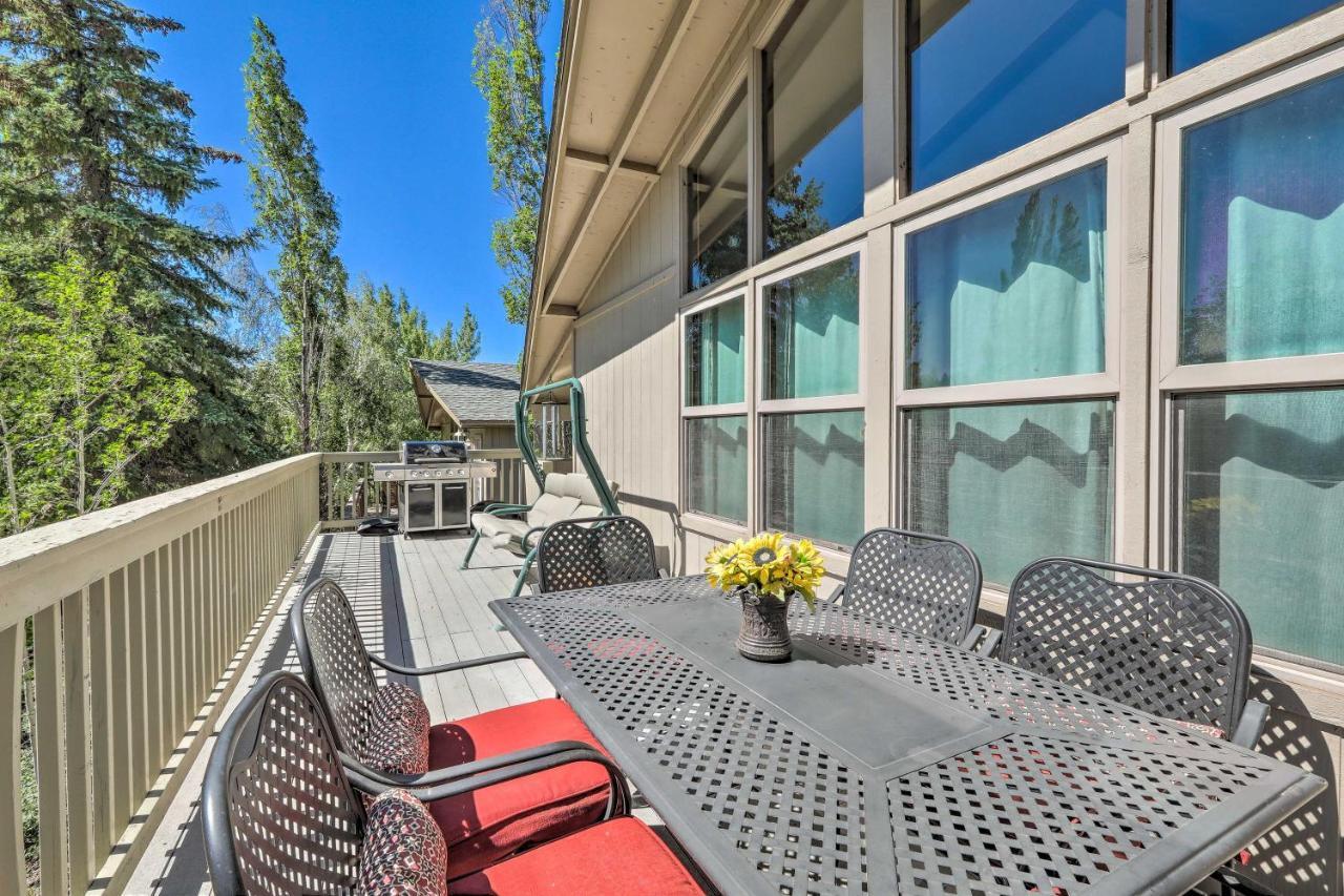 Flagstaff Townhome - Walk To Country Club And Pools! Exterior photo