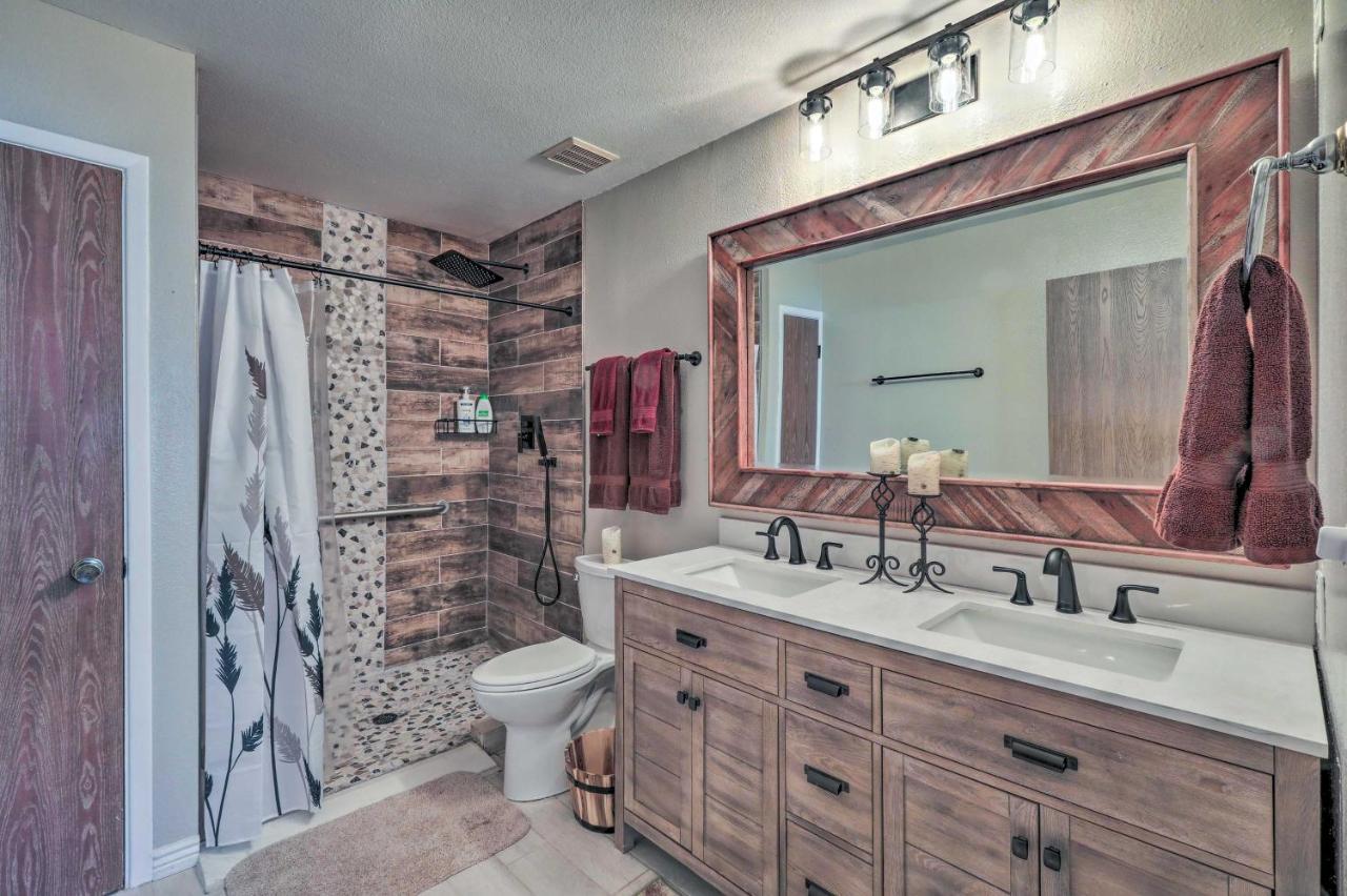 Flagstaff Townhome - Walk To Country Club And Pools! Exterior photo