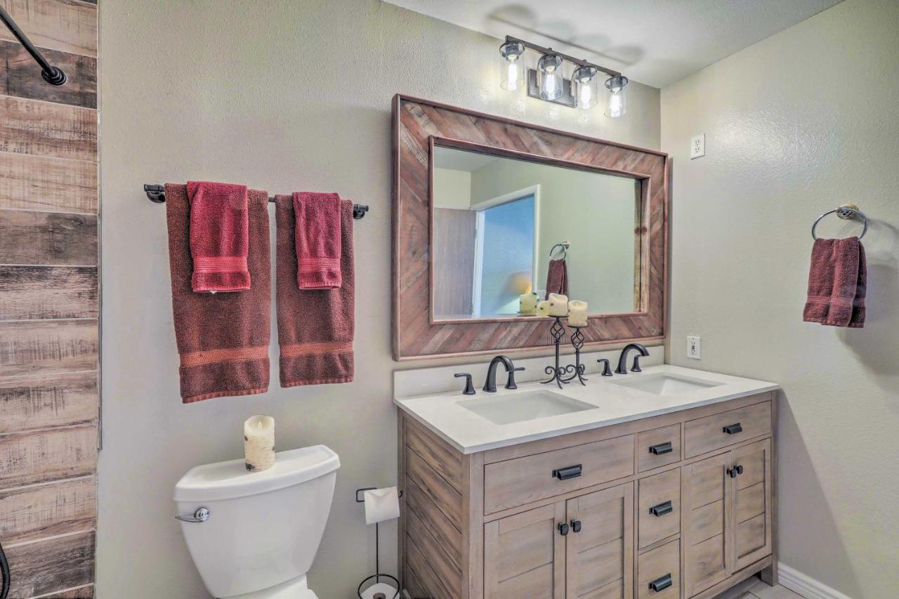 Flagstaff Townhome - Walk To Country Club And Pools! Exterior photo