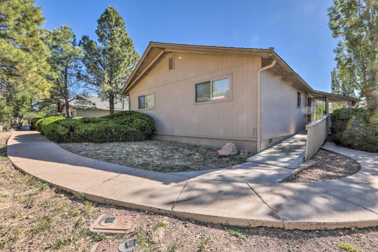 Flagstaff Townhome - Walk To Country Club And Pools! Exterior photo